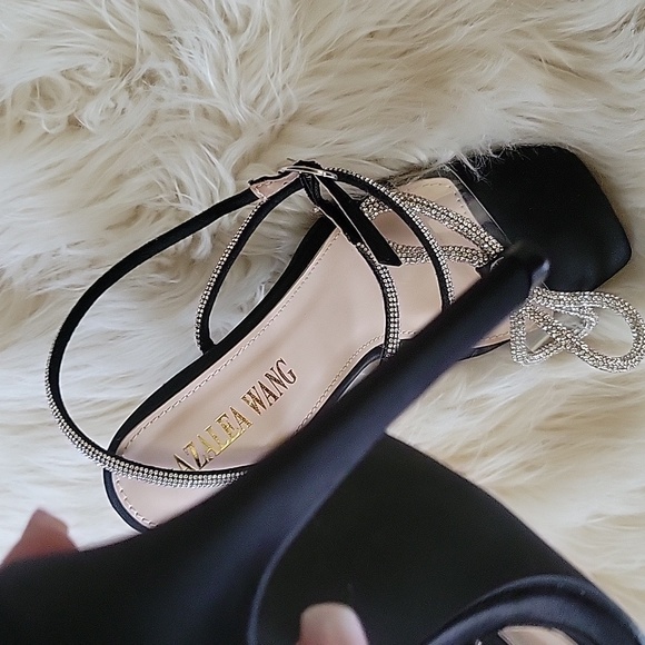 AZALEA WANG Black and Silver Strappy Heels - Picture 5 of 7